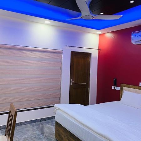 The Swiss Residency Hotel Greater Noida Buitenkant foto